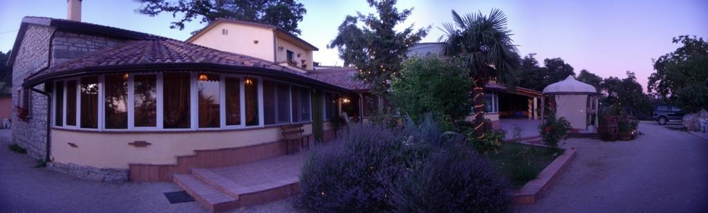 Aia Di Lazzaro Agriturismo Casalbore Exterior photo